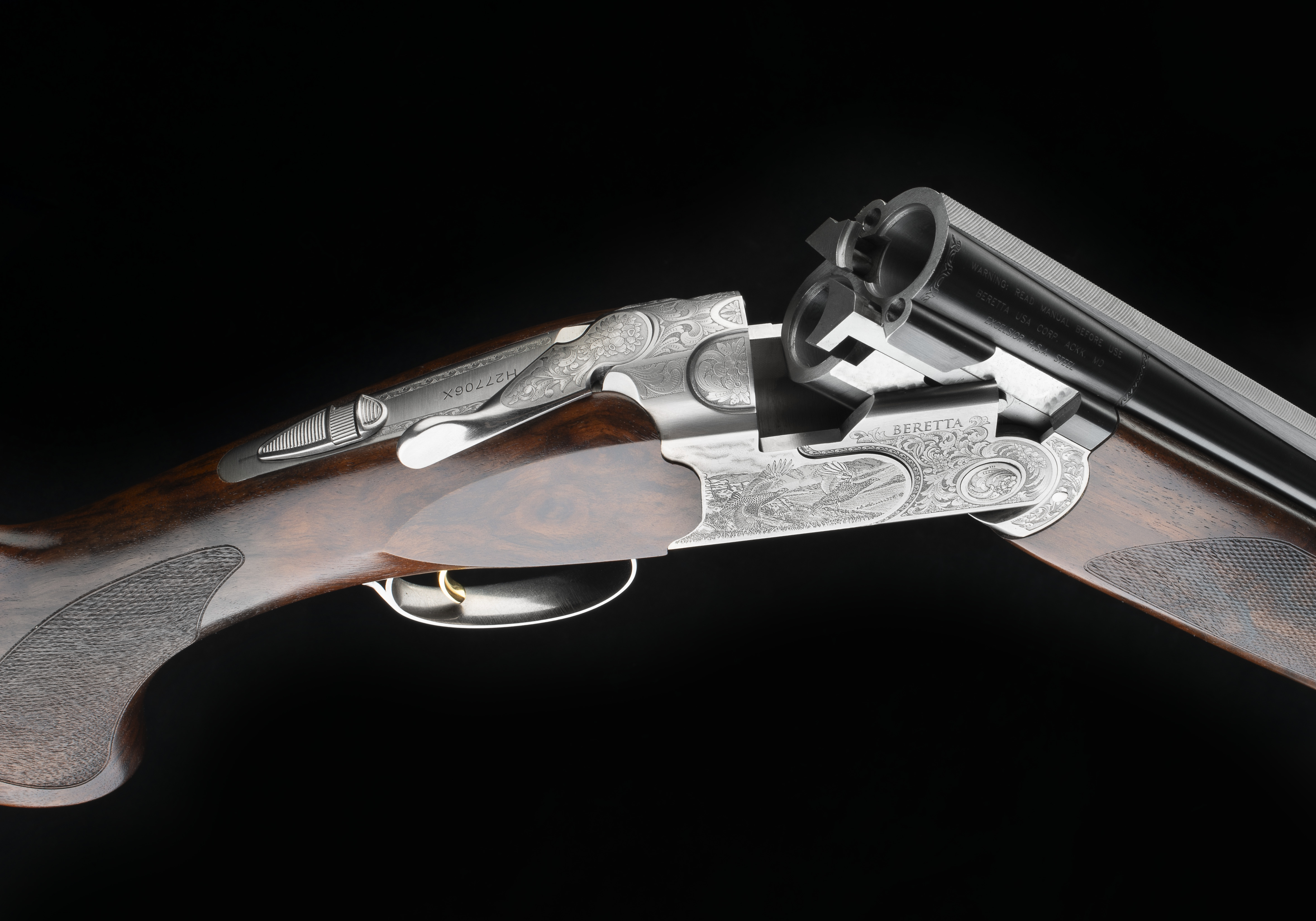 680_687SilverPigeonV_12ga_gamescene_OPENbk.jpg